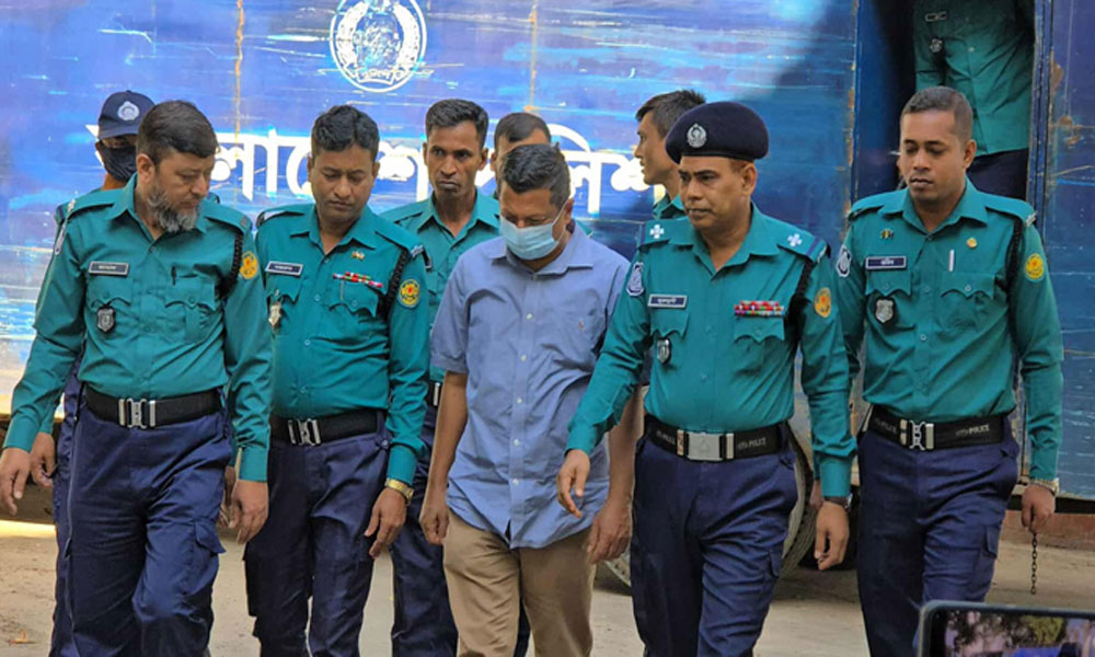 ট্রাইব্যুনালে হাজির করা হলো সাবেক আইজিপি মামুনকে
