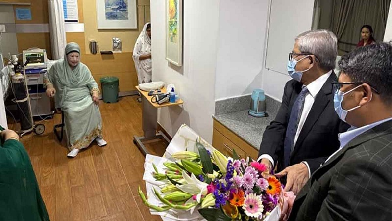 হাসপাতালে ভর্তি বেগম খালেদা জিয়া