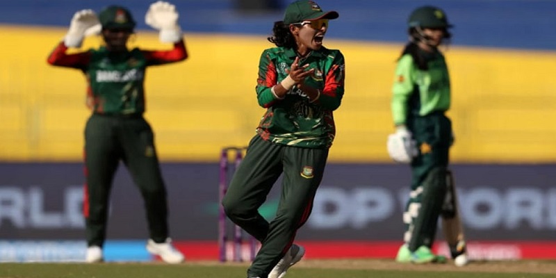 দুর্দান্ত বোলিংয়ে পাকিস্তানকে ১২৯ রানেই গুটিয়ে দিল বাংলাদেশ