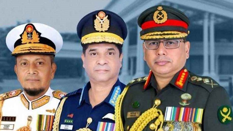 খালেদা জিয়াকে দেখতে গেলেন তিন বাহিনীর প্রধানরা