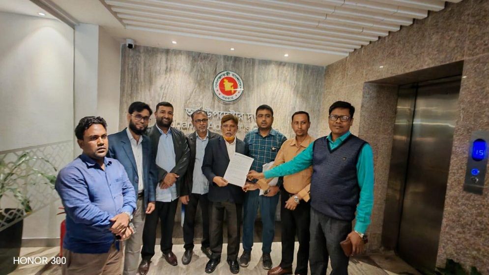 তিন দাবিতে উপদেষ্টাকে স্মারকলিপি, কঠোর কর্মসূচির হুঁশিয়ারি