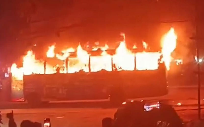 Bangladeshi tailor in Dubai