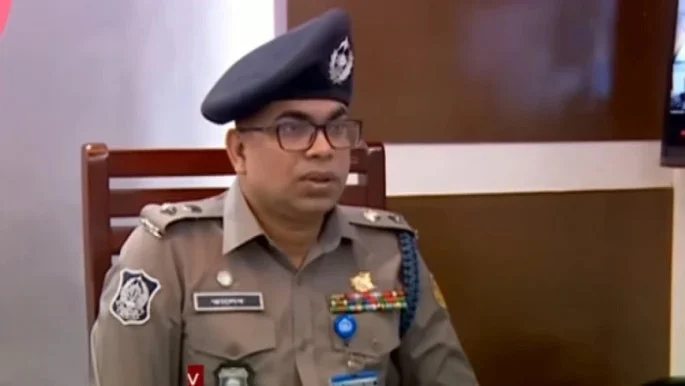 হাদির হামলাকারীদের সীমান্ত পাড়ি দেওয়ার তথ্য নেই: ডিএমপি