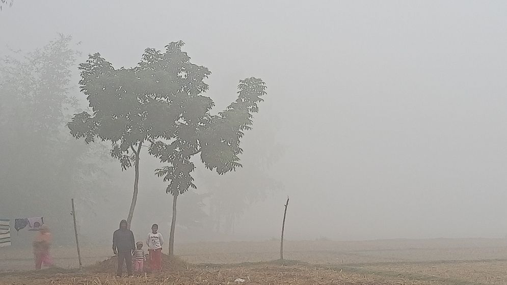 সৈয়দপুরে বইছে হিমেল হাওয়া, বিপাকে খেটে খাওয়া মানুষ