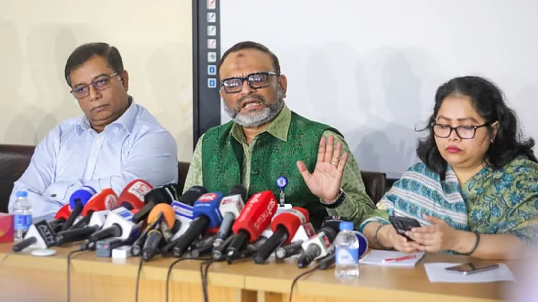 ব্যস্ততার কারণে নীলক্ষেতে ব্যালট ছাপানোর বিষয়টি ভেন্ডর প্রশাসনকে জানায়নি: উপাচার্য