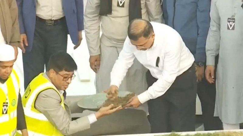 জিয়াউর রহমানের পাশে চিরনিদ্রায় শায়িত হলেন ‘আপসহীন নেত্রী’খালেদা জিয়া