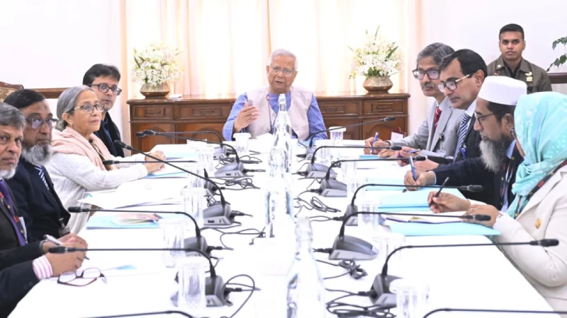 গভীর সমুদ্রে গবেষণায় গুরুত্বারোপ প্রধান উপদেষ্টার