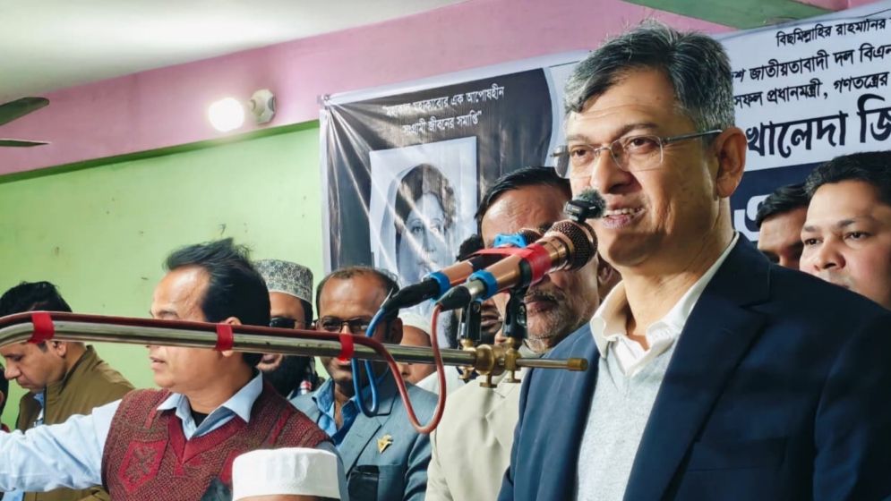 আওয়ামী লীগ ভারতীয় দল, হাসিনার স্থান দিল্লিতে: সালাহউদ্দিন