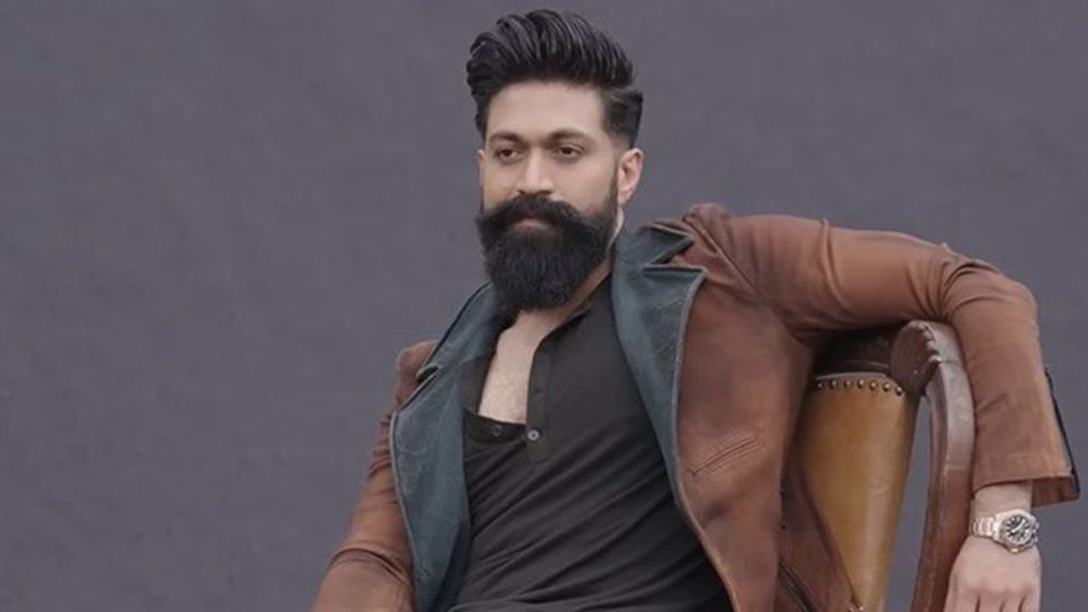 ‘টক্সিক’ সিনেমায় যশের সঙ্গে কে সেই অভিনেত্রী?