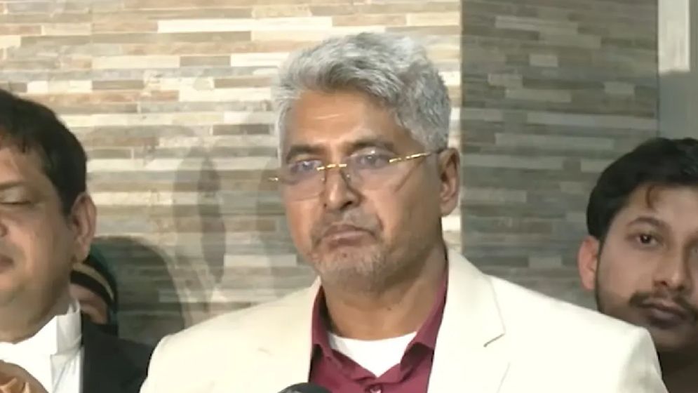 প্রার্থিতা ফিরে পেয়ে কাঁদলেন দুলাল