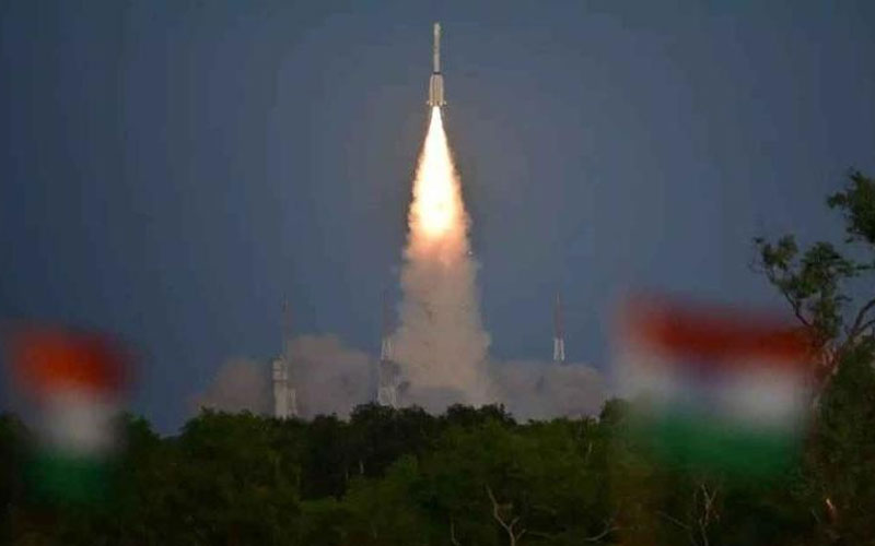 এক ধাক্কায় ১৬ স্যাটেলাইট হারাল ভারত