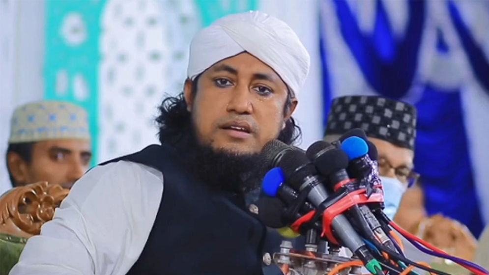 পেশায় ব্যবসায়ী তাহেরী, মোট সম্পদ ও বার্ষিক আয় কত