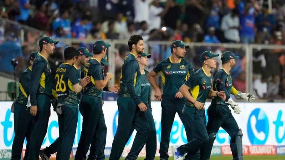 ২ তারকাকে বাদ রেখে দল দিল অস্ট্রেলিয়া