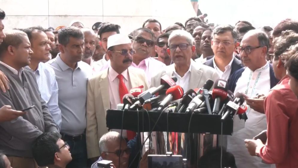 নির্বাচন কমিশন যোগ্যতার সঙ্গে কাজ করছে: ফখরুল