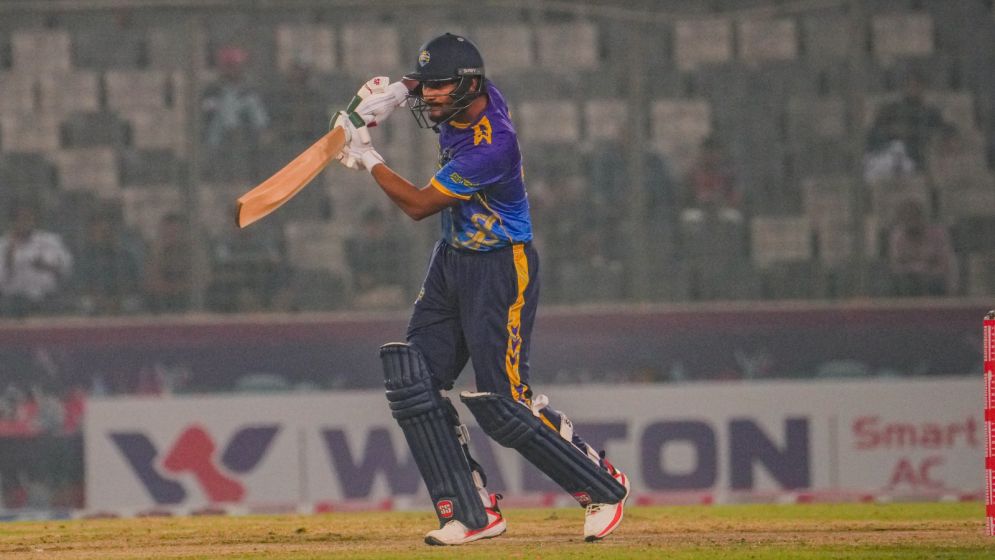 রাজশাহীকে হারিয়ে ফাইনালে চট্টগ্রাম