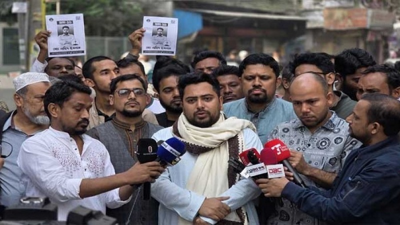 কার্ডের কথা বলে তারা ভোট কেনার কৌশল করছেন: নাহিদ ইসলাম