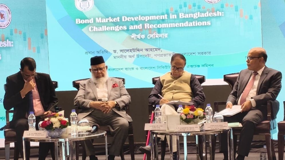 সঞ্চয়পত্র কেনায় সীমা তুলে দেওয়ার ইঙ্গিত অর্থসচিবের
