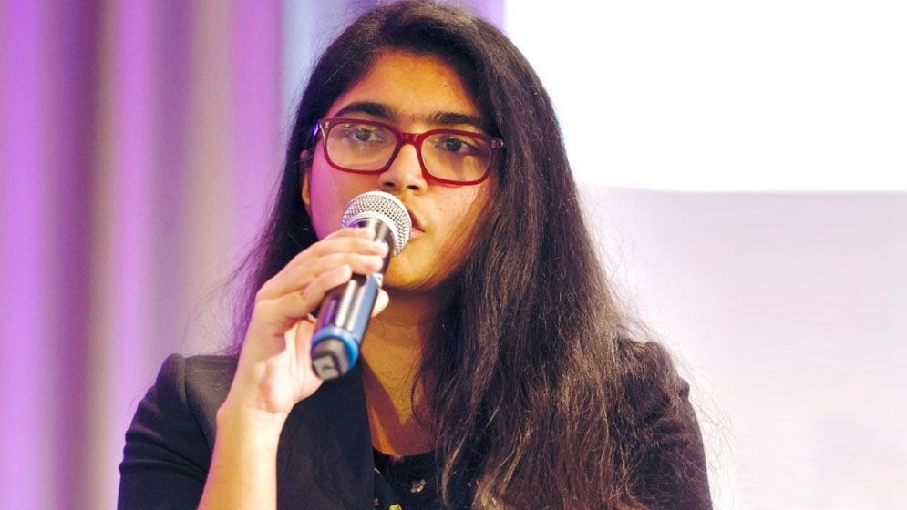 নির্বাচনে জয়ী হতে ভিন্ন কৌশল তাসনিম জারার