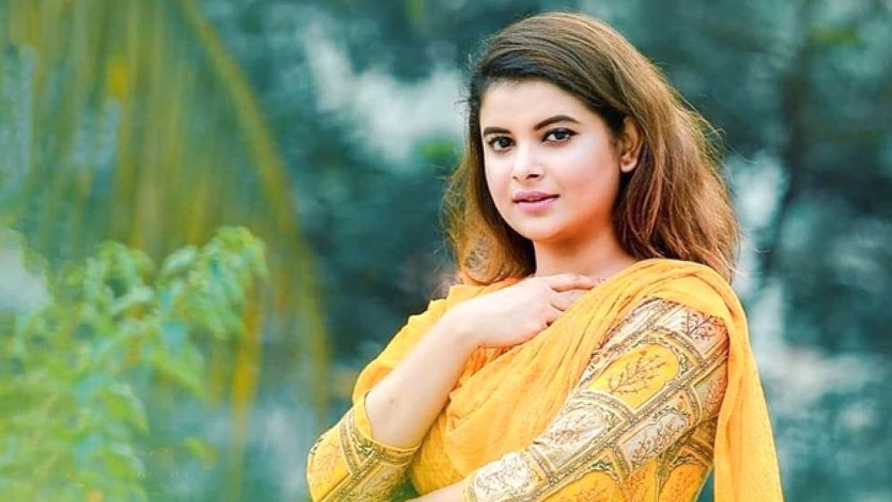 ঢাকা-৮ আসনের ভোটার হওয়ায় আক্ষেপ ফারিয়ার