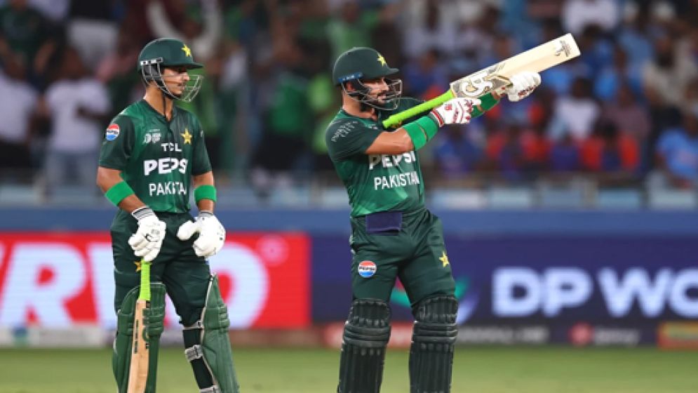 এশিয়া কাপের ফাইনালে পাকিস্তানের উড়ন্ত সূচনা