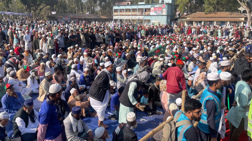 বরিশালে জামায়াতের জনসভায় জনতার ঢল