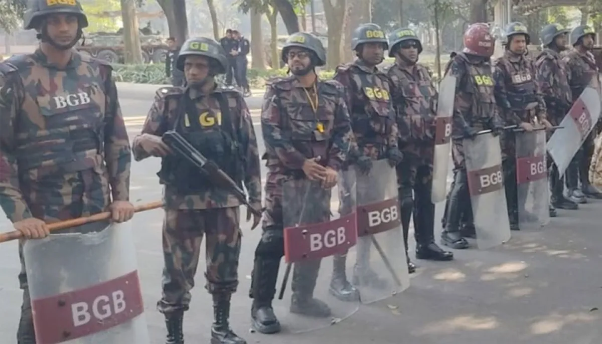 পে-স্কেল বাস্তবায়নের দাবিতে ভুখা মিছিল, যমুনা এলাকায় ১৪৪ ধারা জারি