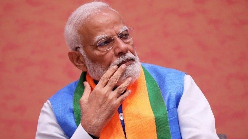 মোদির ঘাঁটিতে ভোটার তালিকা নিয়ে তোলপাড়