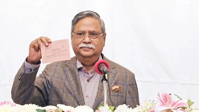 এবারো পোস্টাল ব্যালটে ভোট দিলেন রাষ্ট্রপতি