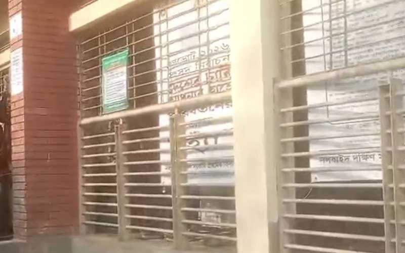 শেরপুরে নির্বাচনী কেন্দ্র থেকে সিল মারা ব্যালট উদ্ধার, দুইজন আটক