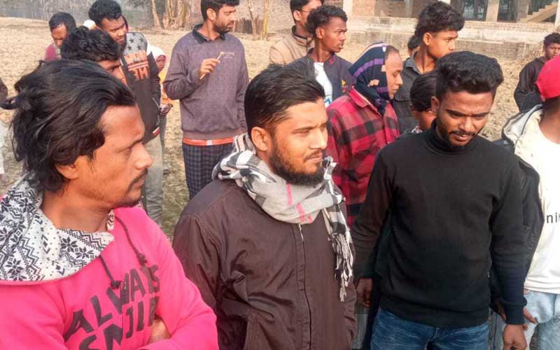 দিনাজপুরে ভোটারদের মাঝে নগদ টাকা বিতরণের অভিযোগে জামায়াতের ২ কর্মী আটক