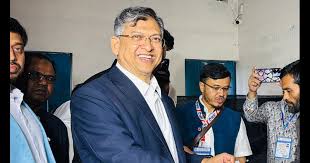 বিশাল ব্যবধানে জয় পেলেন সালাহউদ্দিন