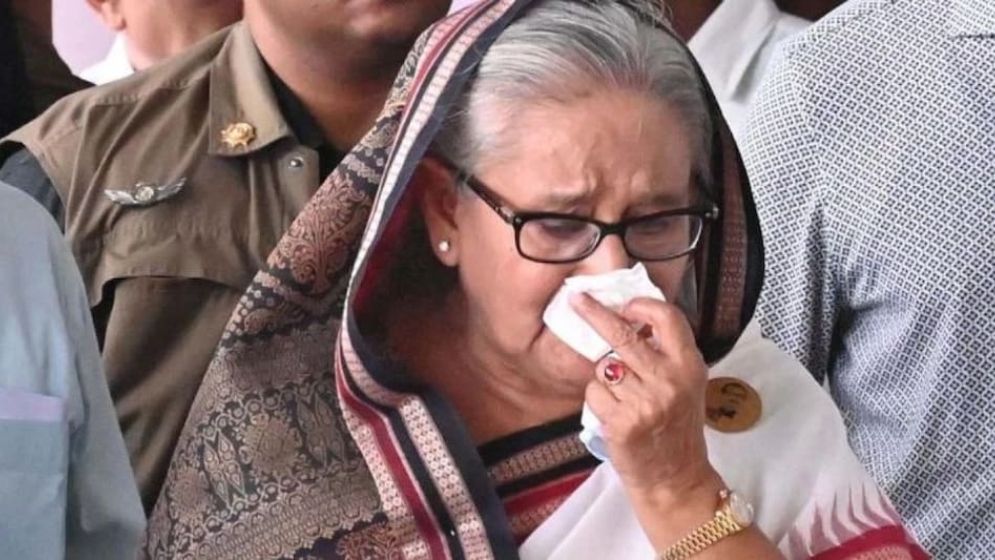 হাসিনাকে বাংলাদেশ নিয়ে আর কথা বলতে দেবে না ভারত