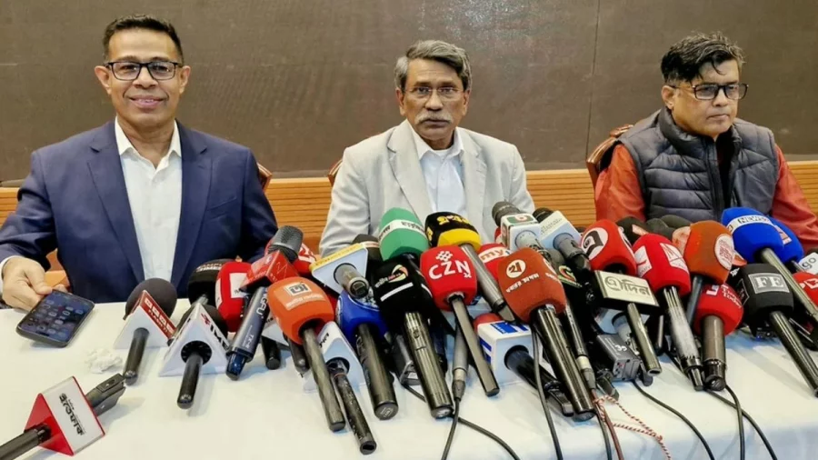 নির্বাচিতরা দুটি শপথ নেবেন: আলী রীয়াজ