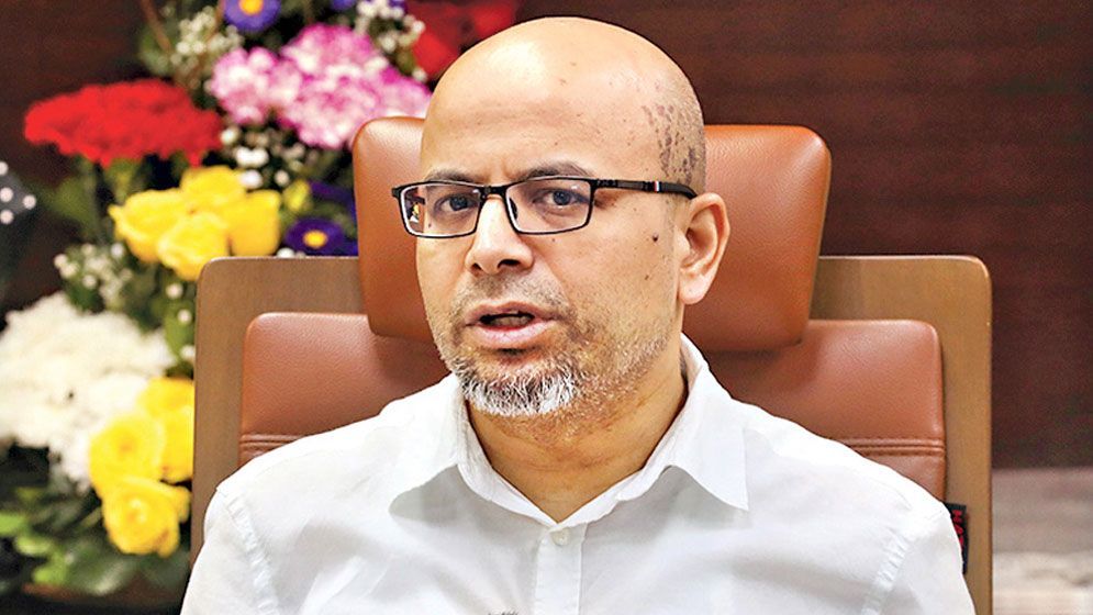 প্রধান উপদেষ্টার বিশেষ সহকারী ফয়েজ তৈয়্যব দেশত্যাগ করেছেন