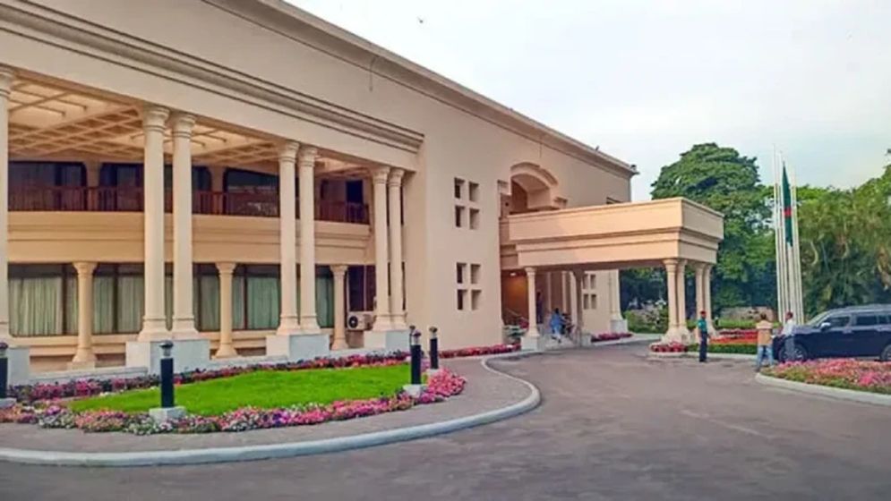 নতুন প্রধানমন্ত্রী কোথায় উঠবেন?