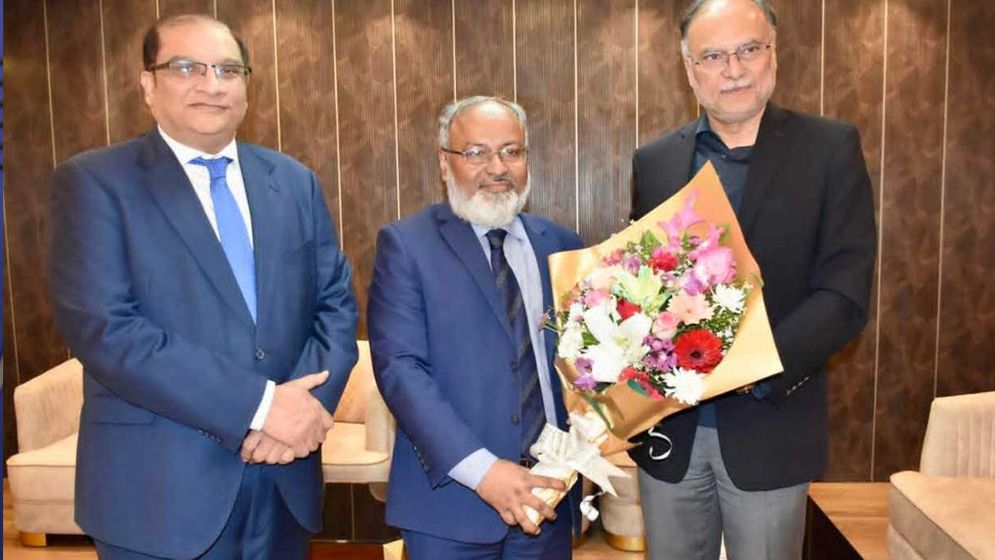 শপথ অনুষ্ঠানে অংশ নিতে ঢাকায় এলেন পাকিস্তানের মন্ত্রী