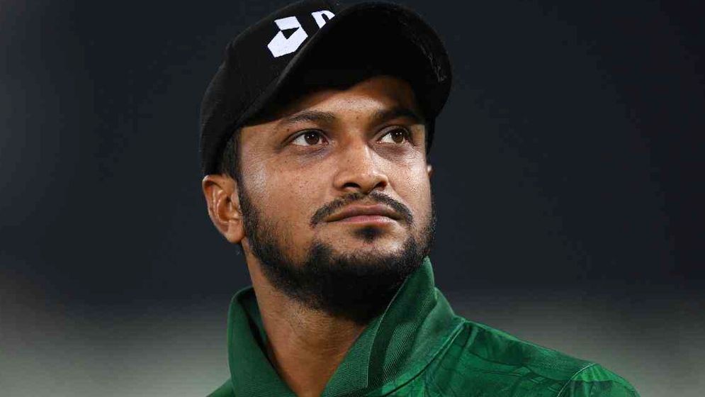 সাকিবের ফেরা নিয়ে মন্তব্য করলেন ফারুক