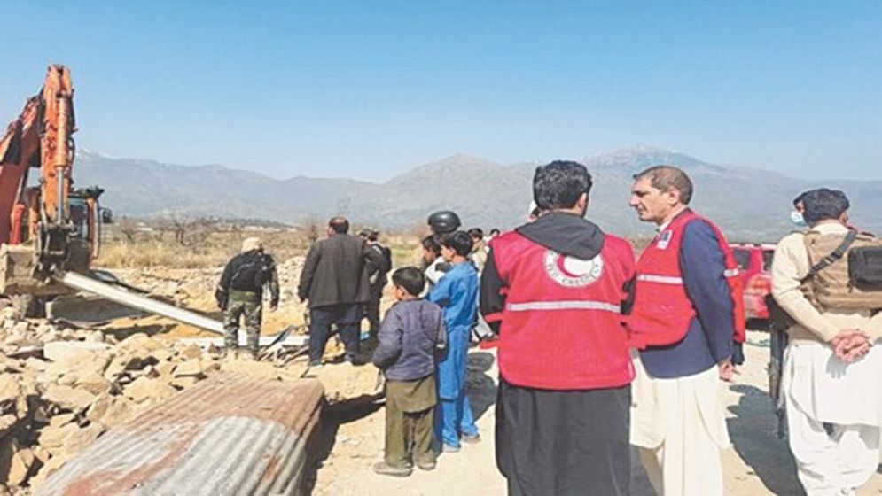 পাকিস্তানের বিমান হামলায় আফগানিস্তানে নিহতের সংখ্যা বেড়ে ৮০