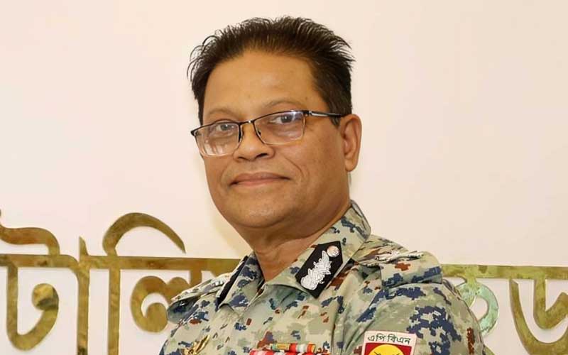 পুলিশের নতুন আইজিপি আলী হোসেন ফকির