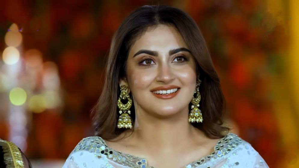 ভাইরাল ভিডিও নিয়ে মুখ খুললেন হিবা বুখারী