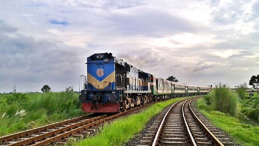 ঈদের বিশেষ ট্রেন কখন কোনটা ছাড়বে