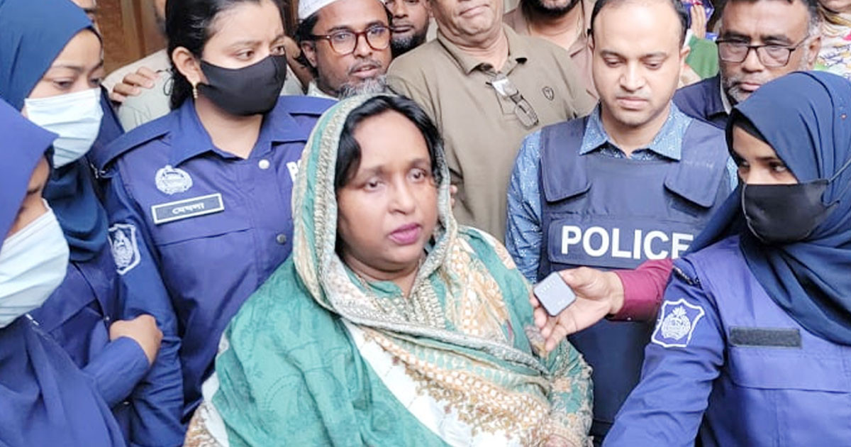 ৫ মামলায় জামিন পেলেন সাবেক মেয়র আইভী
