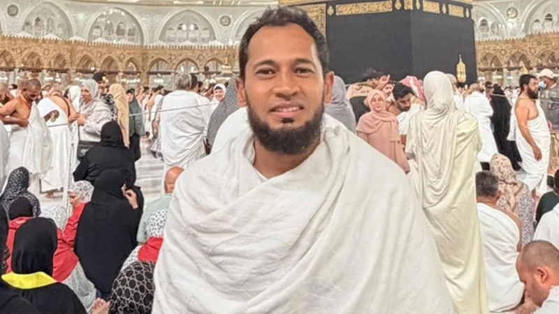 সৌদি আরবে আটকা পড়লেন মুশফিকুর রহিম, চাইলেন দোয়া