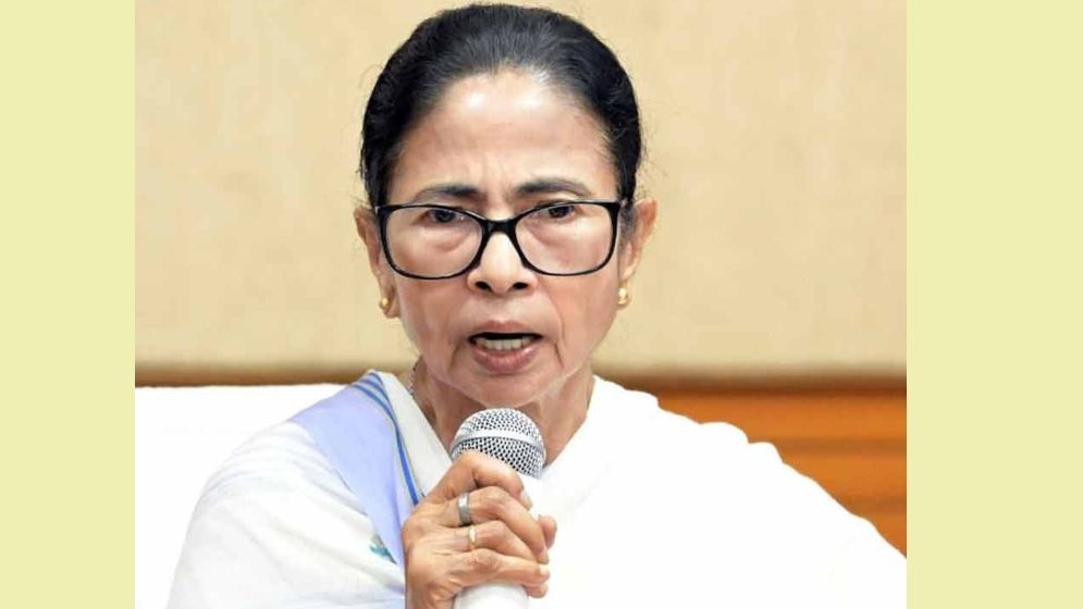 ৬ মার্চ থেকে অনশনে যাচ্ছেন মমতা