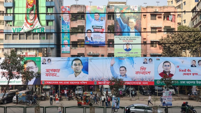 নিজের ছবিসহ অভিনন্দন বিলবোর্ড সরানোর নির্দেশ প্রধানমন্ত্রীর