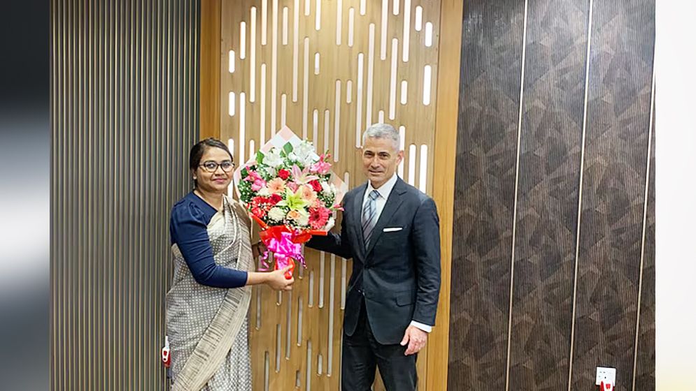 ঢাকায় সফরে মার্কিন সহকারী পররাষ্ট্রমন্ত্রী পল কাপুর