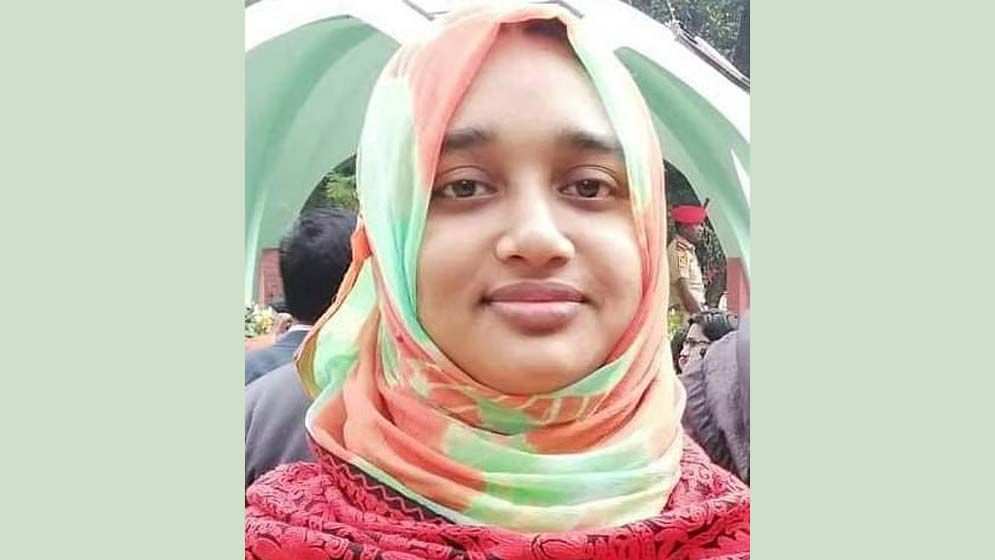 ইবি শিক্ষিকাকে নিজ কক্ষে হত্যা