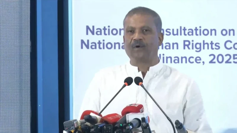 উপদেষ্টা হিসেবে আমাদের কারও সেফ এক্সিটের দরকার নেই: আসিফ নজরুল