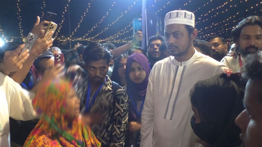 পাটোয়ারীর কাছে ধর্ষণের বিচার দাবি নির্যাতিতার