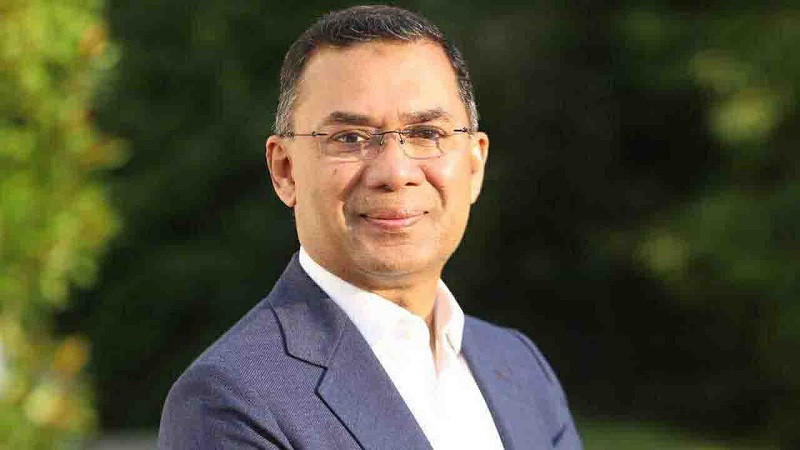 ‘চলেন যুদ্ধে যাই’, বাড়ির দরজা খুলেই বললেন প্রধানমন্ত্রী